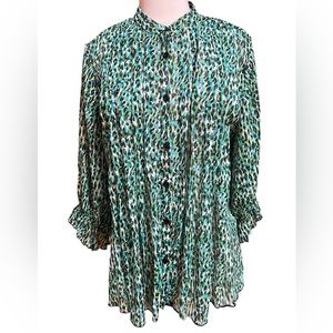 Larsen‎ Gray Semi-Sheer, Button Down Blouse